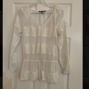 White top from white/black